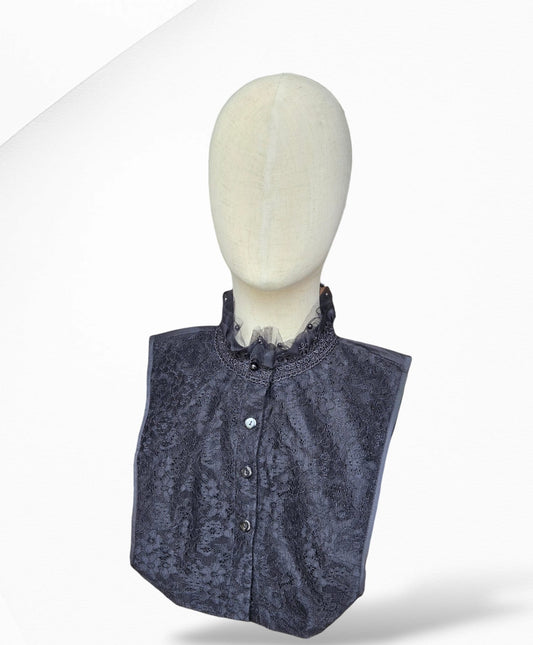 Black Pearly Lace Collar